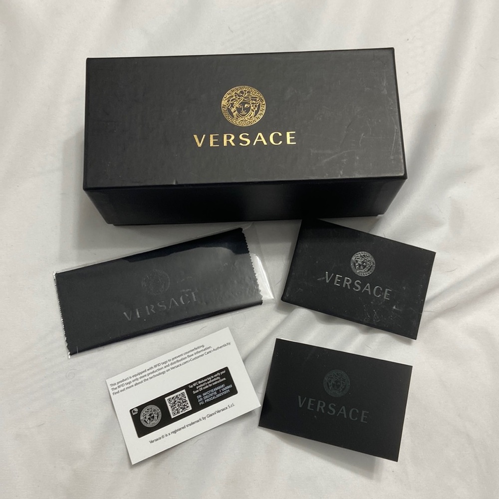 Versace sunglasses box with authenticity booklet and wipe cloth,tag,case set